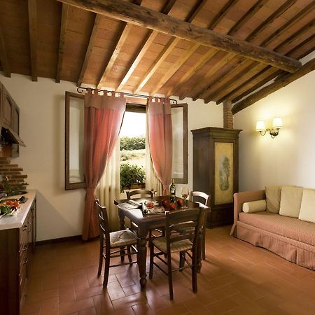 Agriturismo Antico Borgo Poggitazzi テッラヌオーヴァ・ブラッチョリーニ エクステリア 写真