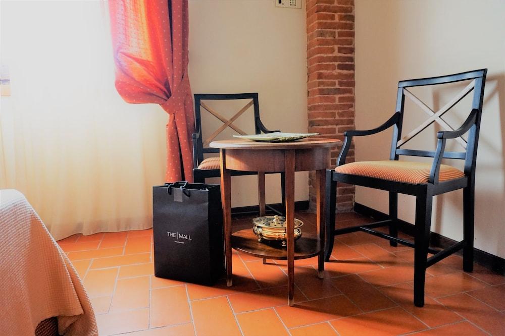 Agriturismo Antico Borgo Poggitazzi テッラヌオーヴァ・ブラッチョリーニ エクステリア 写真