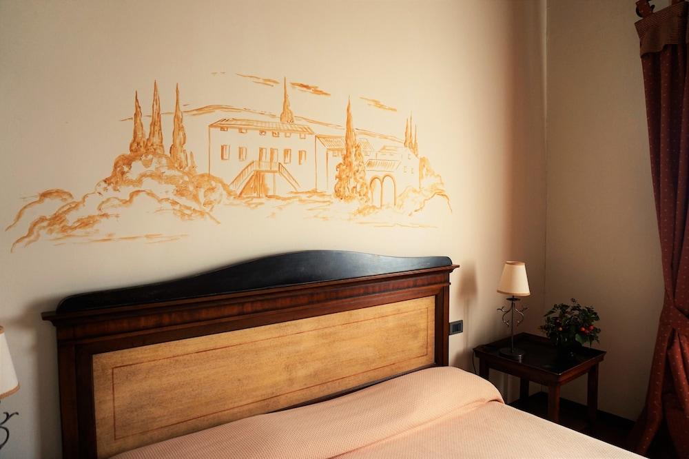 Agriturismo Antico Borgo Poggitazzi テッラヌオーヴァ・ブラッチョリーニ エクステリア 写真
