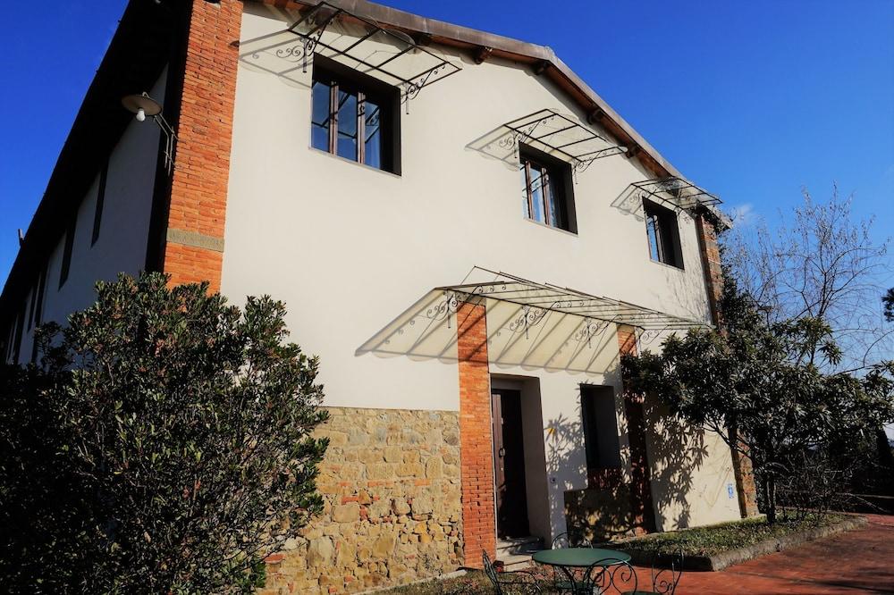 Agriturismo Antico Borgo Poggitazzi テッラヌオーヴァ・ブラッチョリーニ エクステリア 写真
