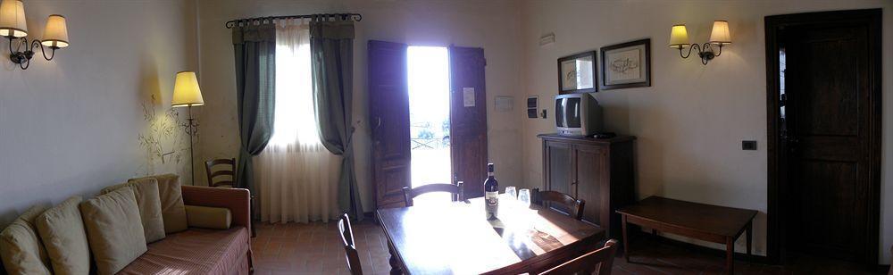 Agriturismo Antico Borgo Poggitazzi テッラヌオーヴァ・ブラッチョリーニ エクステリア 写真