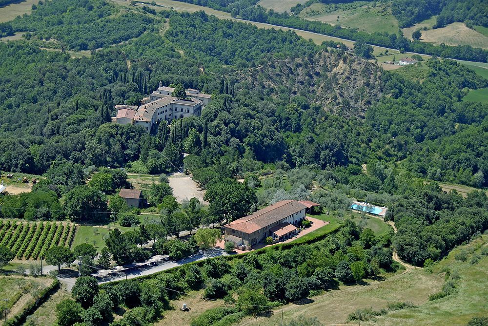 Agriturismo Antico Borgo Poggitazzi テッラヌオーヴァ・ブラッチョリーニ エクステリア 写真