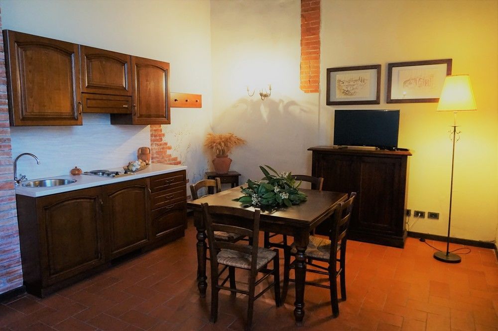 Agriturismo Antico Borgo Poggitazzi テッラヌオーヴァ・ブラッチョリーニ エクステリア 写真
